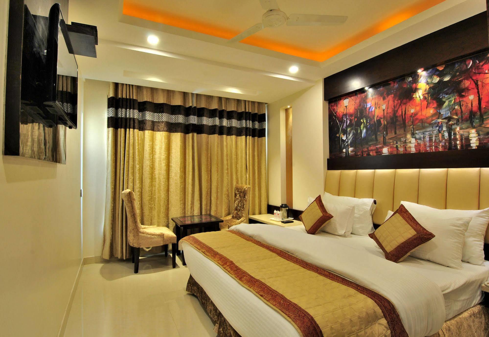 Hotel Sai Miracle - Luxury Living Nové Dillí Exteriér fotografie