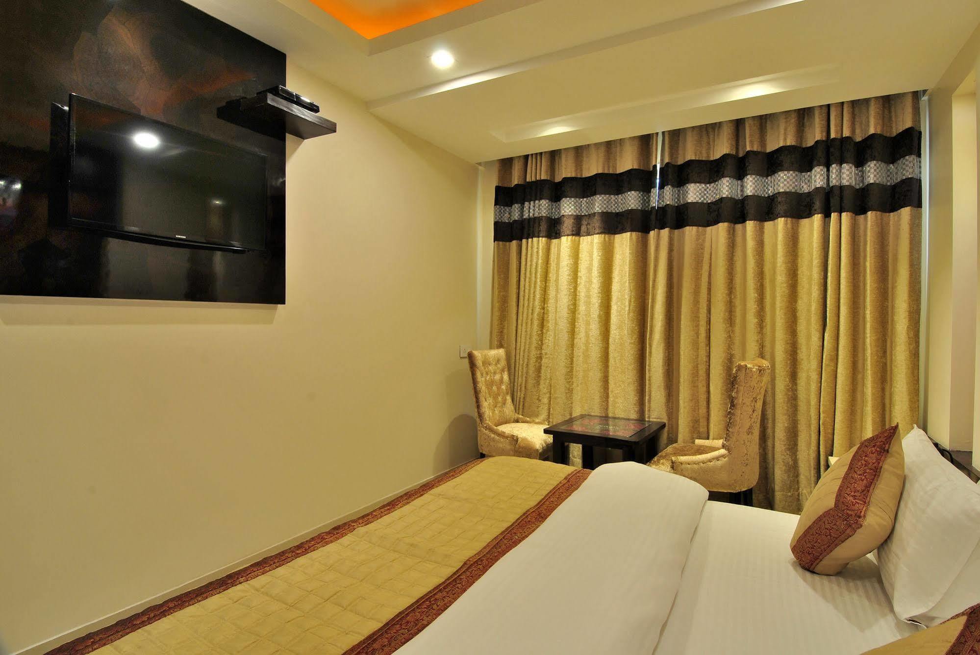 Hotel Sai Miracle - Luxury Living Nové Dillí Exteriér fotografie